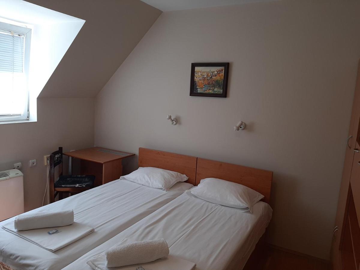 Guest House Diel Veliko Tarnovo Luaran gambar
