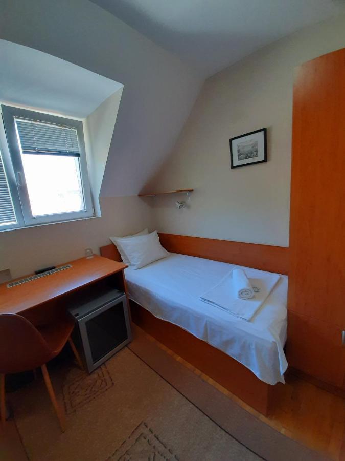 Guest House Diel Veliko Tarnovo Luaran gambar