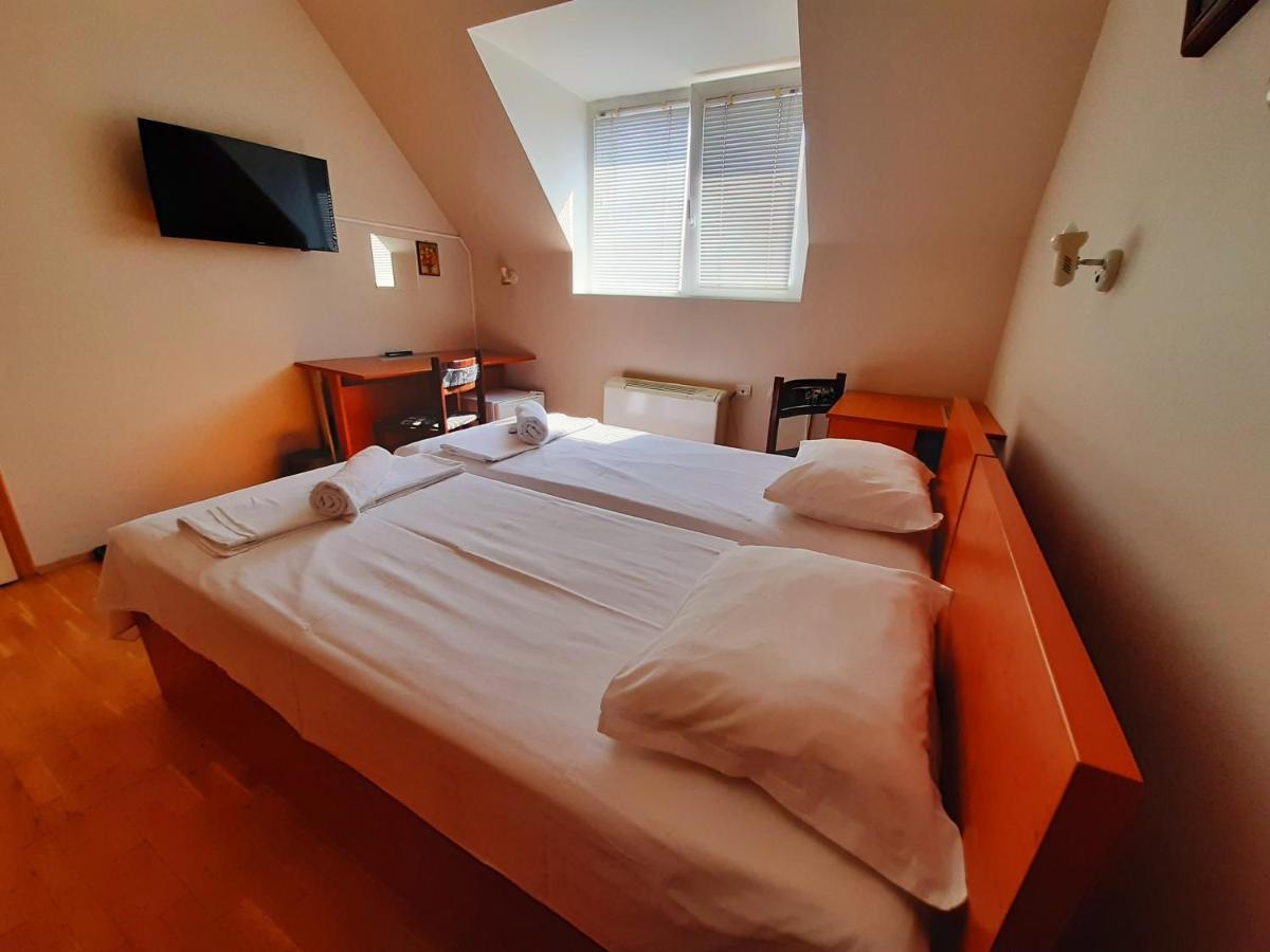 Guest House Diel Veliko Tarnovo Luaran gambar