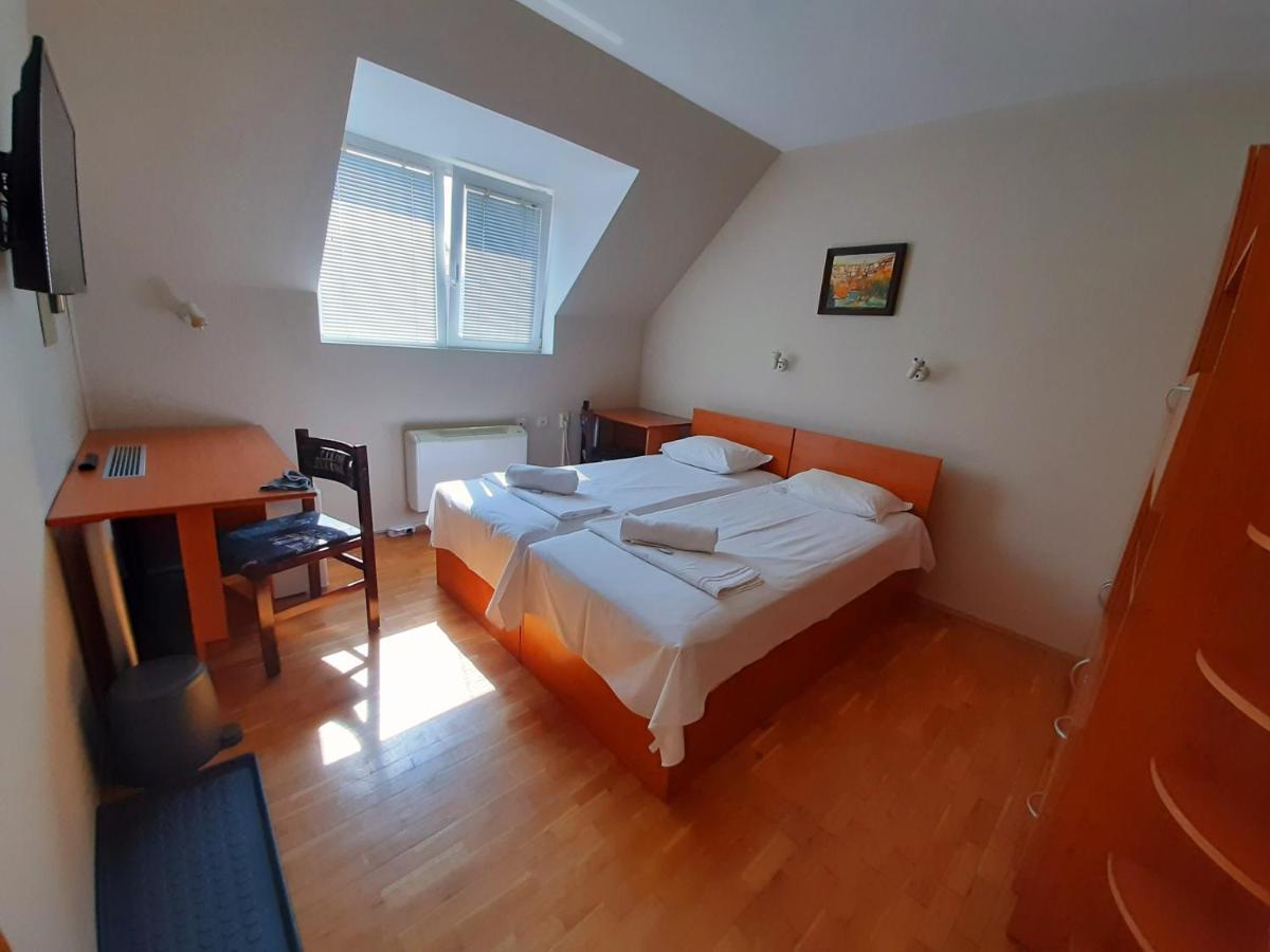 Guest House Diel Veliko Tarnovo Luaran gambar