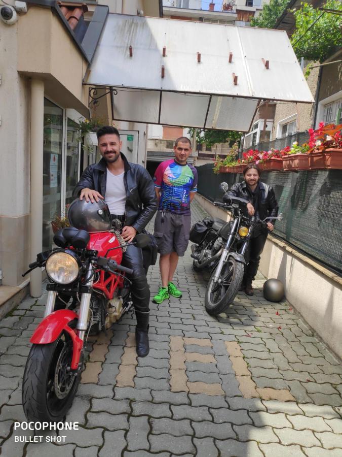 Guest House Diel Veliko Tarnovo Luaran gambar
